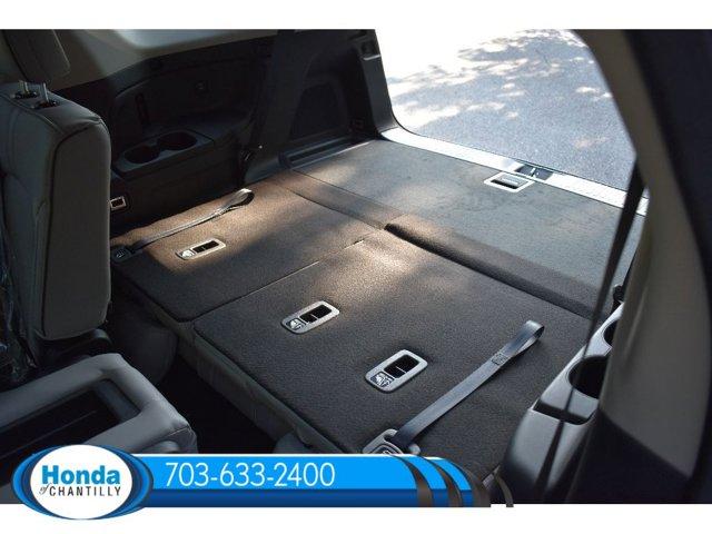 new 2025 Honda Pilot car, priced at $54,985