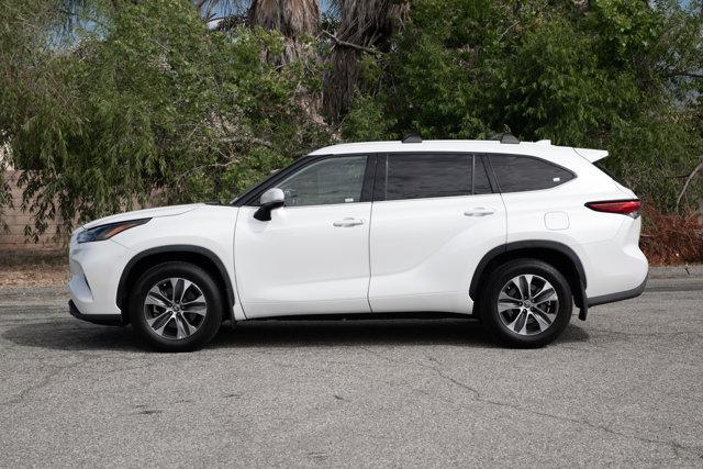used 2022 Toyota Highlander car, priced at $29,988