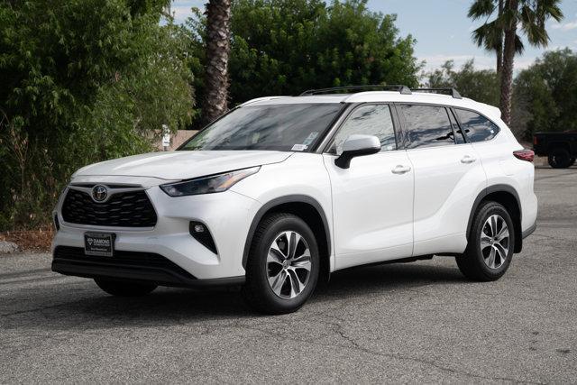 used 2022 Toyota Highlander car, priced at $29,988