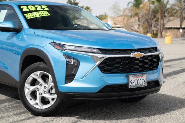 used 2025 Chevrolet Trax car, priced at $21,788