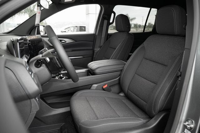 new 2026 Chevrolet Traverse car, priced at $46,870