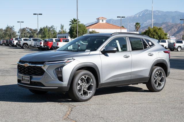 new 2025 Chevrolet Trax car, priced at $23,334