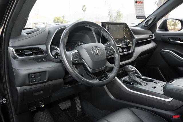 used 2021 Toyota Highlander car, priced at $34,988