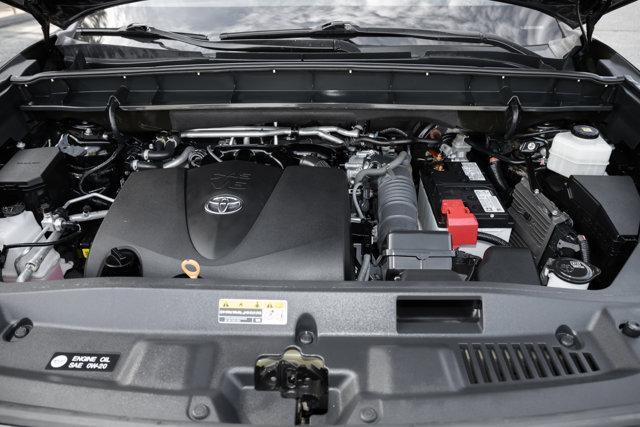 used 2021 Toyota Highlander car, priced at $34,988