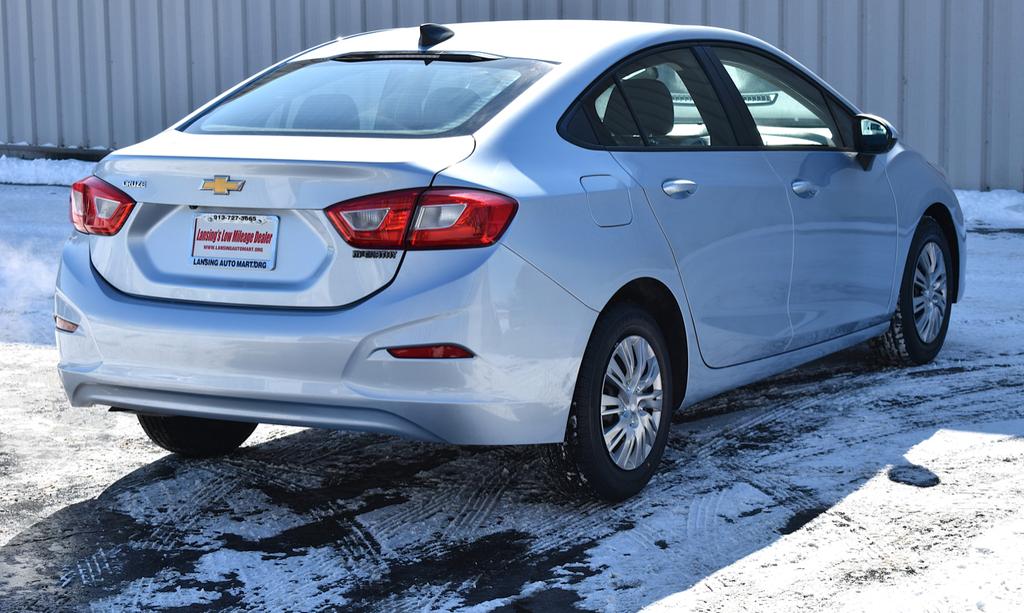 used 2018 Chevrolet Cruze car, priced at $9,999