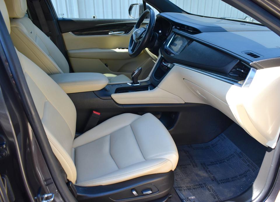 used 2017 Cadillac XT5 car, priced at $16,995