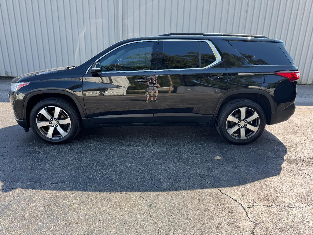 used 2021 Chevrolet Traverse car, priced at $18,995