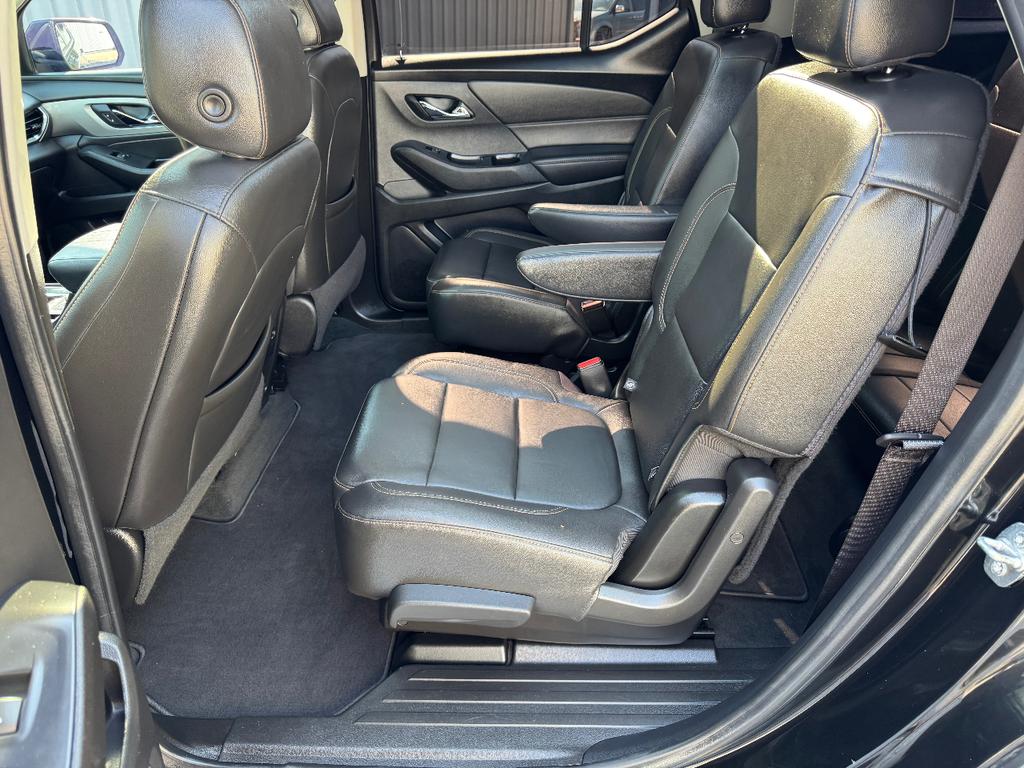 used 2021 Chevrolet Traverse car, priced at $18,995