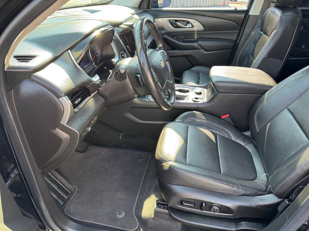 used 2021 Chevrolet Traverse car, priced at $18,995