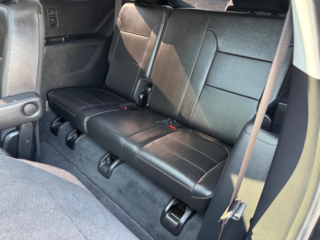 used 2021 Chevrolet Traverse car, priced at $18,995