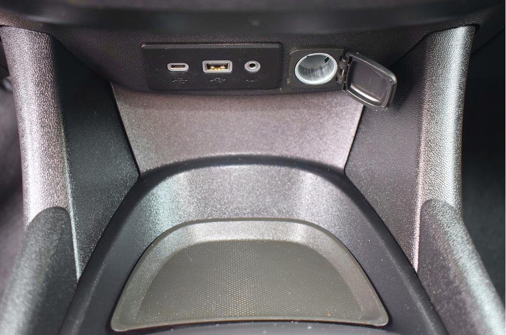 used 2024 Chevrolet Malibu car, priced at $15,995