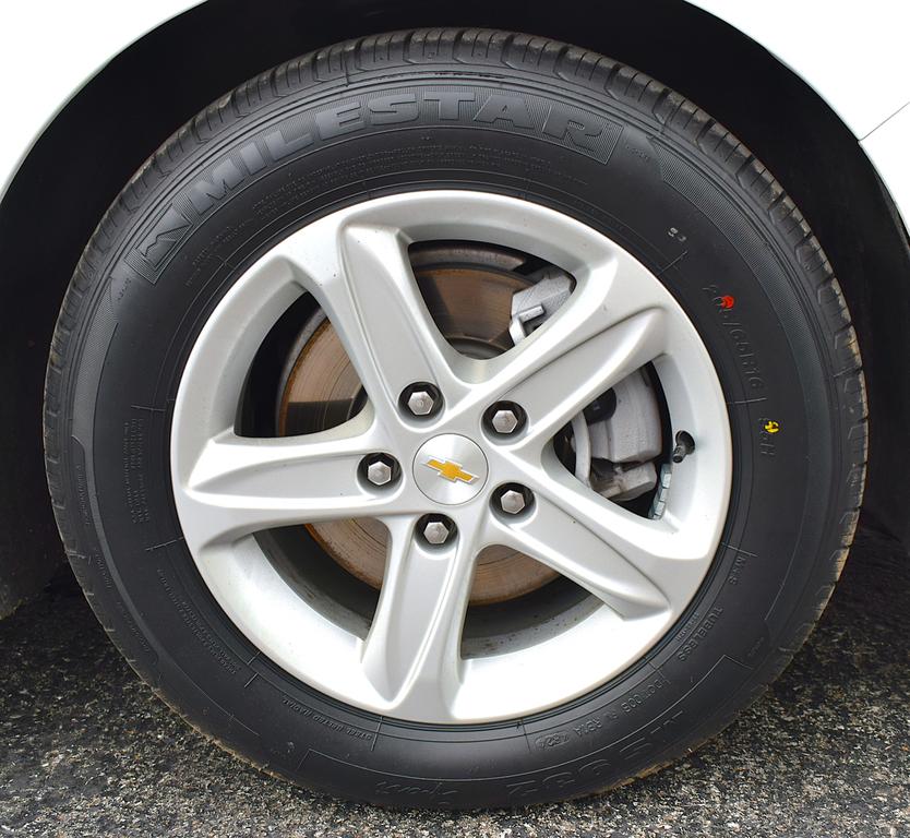used 2024 Chevrolet Malibu car, priced at $15,995