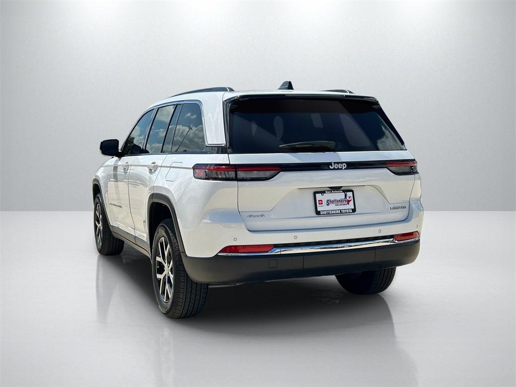 used 2024 Jeep Grand Cherokee car, priced at $34,991