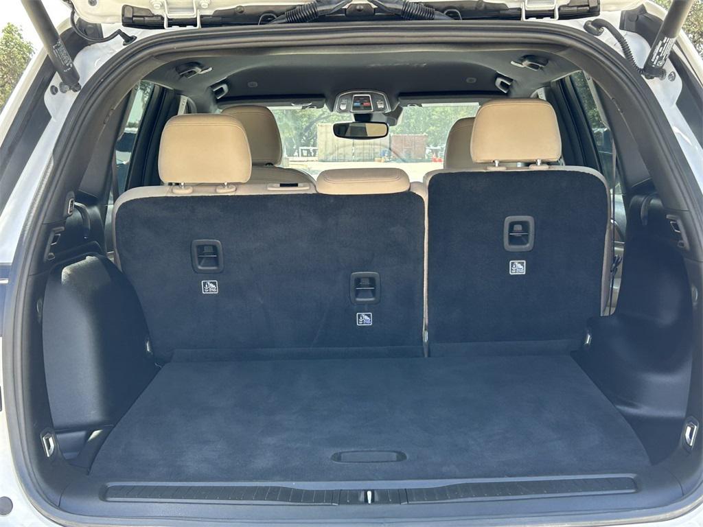 used 2024 Jeep Grand Cherokee car, priced at $34,991