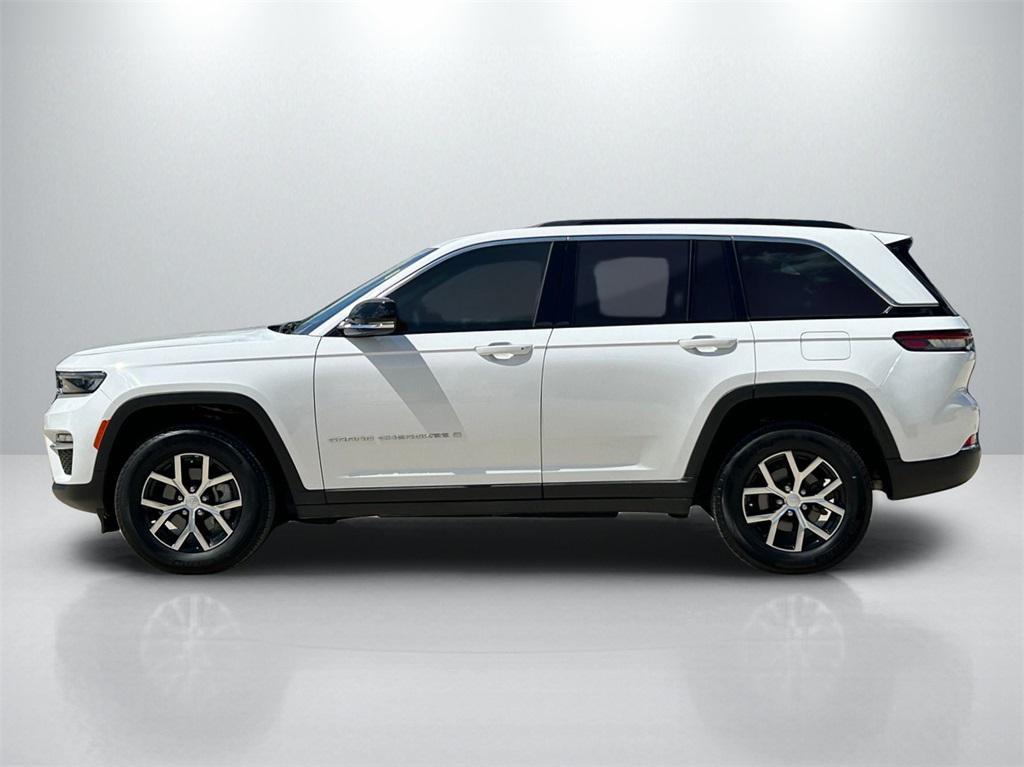 used 2024 Jeep Grand Cherokee car, priced at $34,991