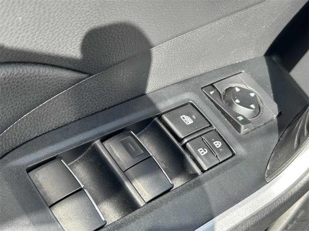 used 2020 Toyota RAV4 car, priced at $25,274