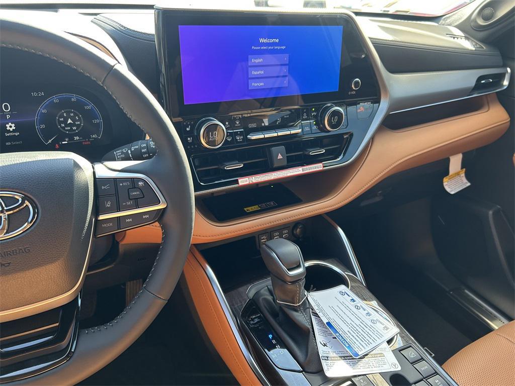 new 2026 Toyota Highlander car, priced at $56,404