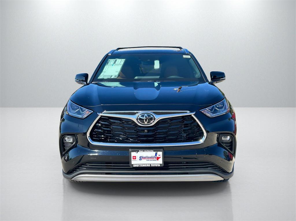 new 2026 Toyota Highlander car, priced at $56,404