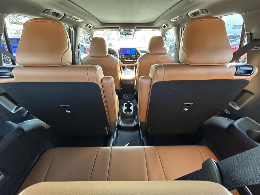 new 2026 Toyota Highlander car, priced at $56,404
