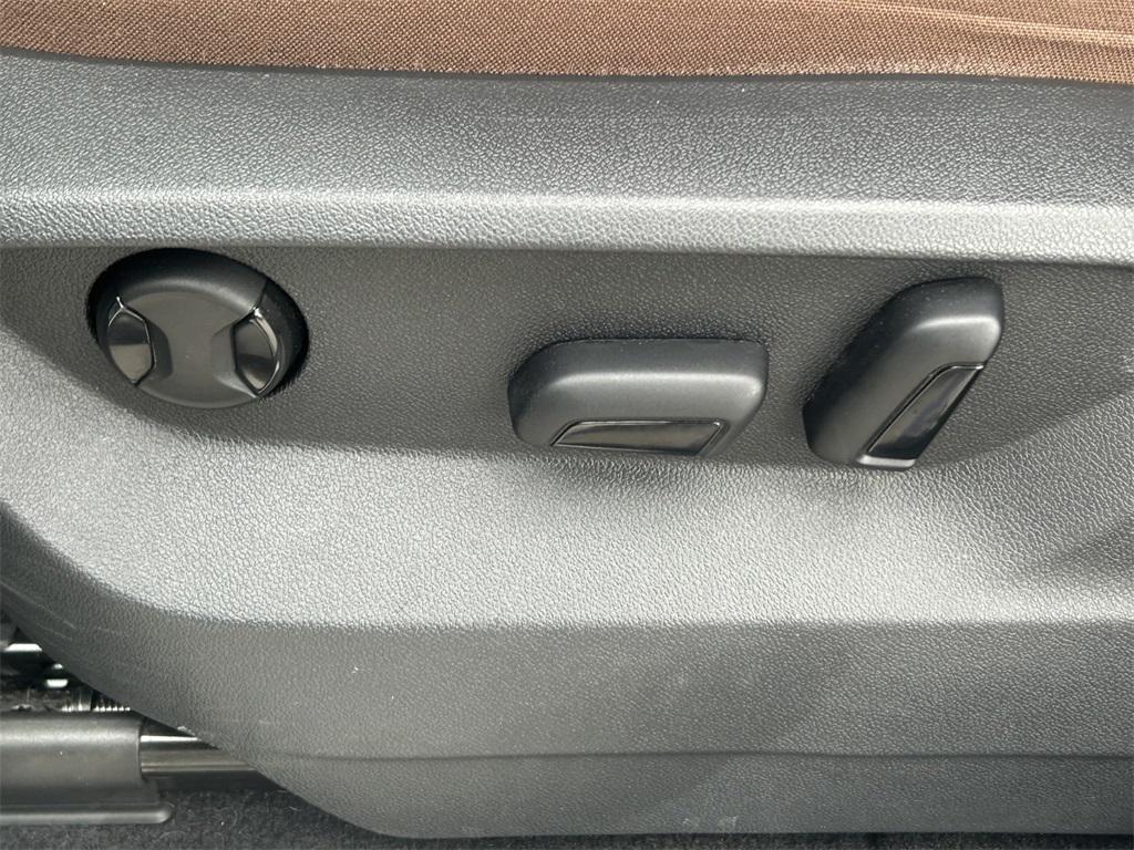 used 2023 Volkswagen Atlas car, priced at $27,616