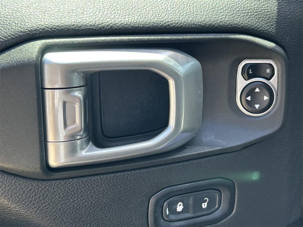used 2020 Jeep Gladiator car, priced at $28,442