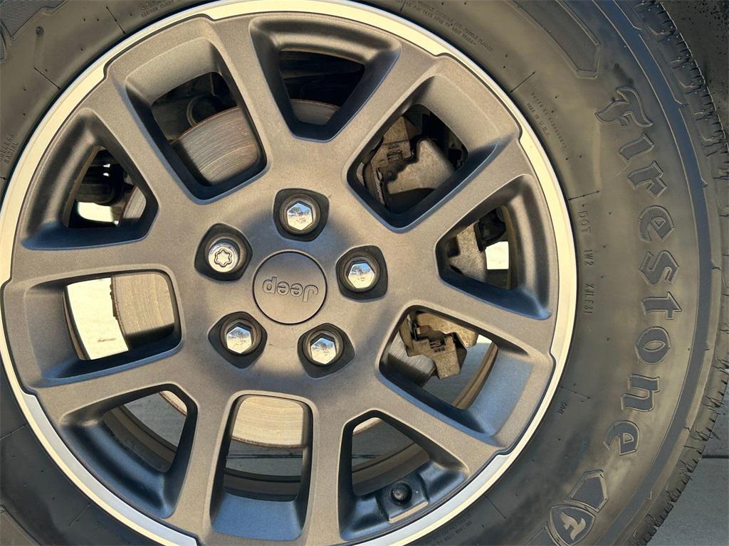 used 2020 Jeep Gladiator car, priced at $28,442