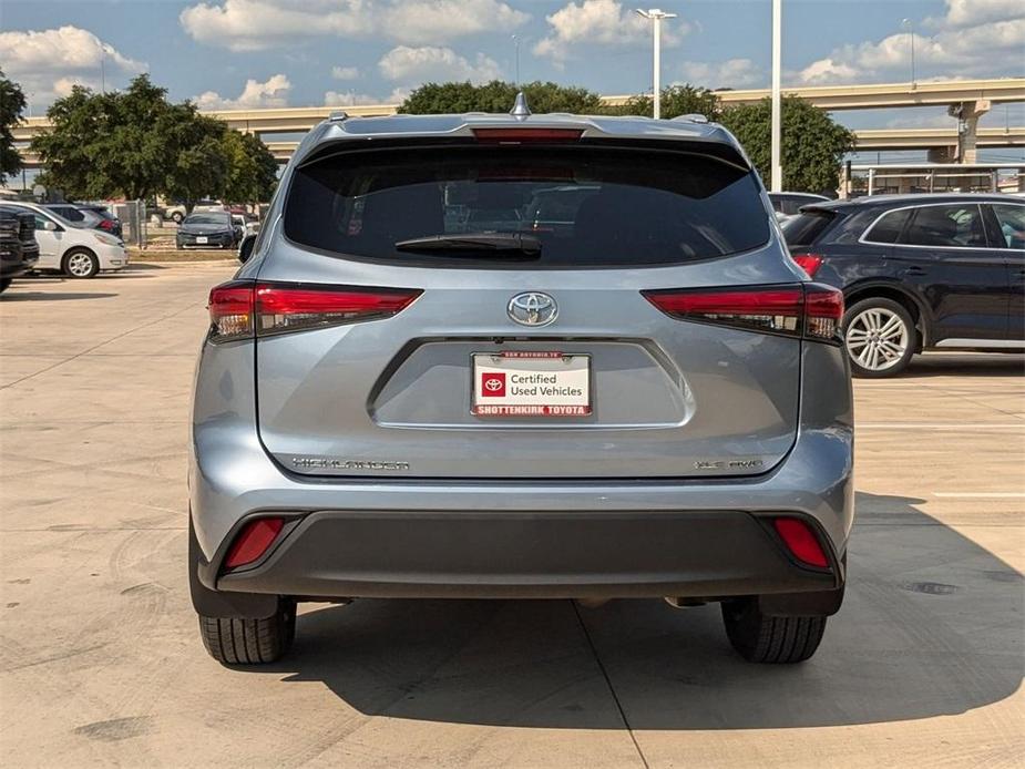 used 2023 Toyota Highlander car, priced at $38,436