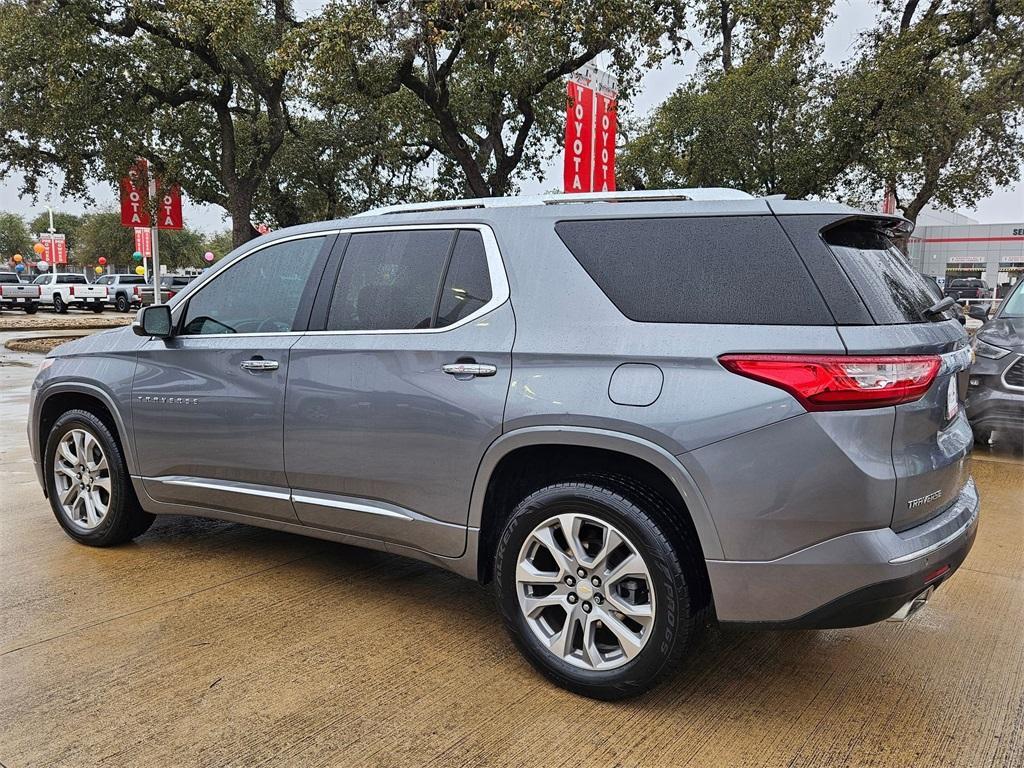 used 2021 Chevrolet Traverse car, priced at $28,224