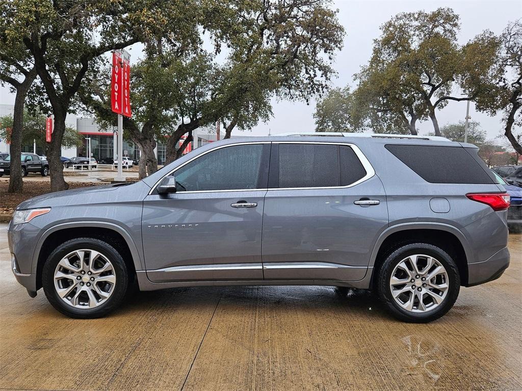 used 2021 Chevrolet Traverse car, priced at $28,224