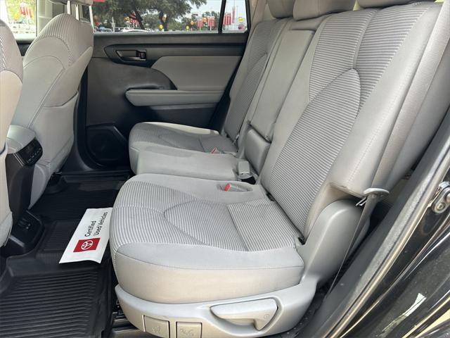 used 2023 Toyota Highlander car, priced at $34,192