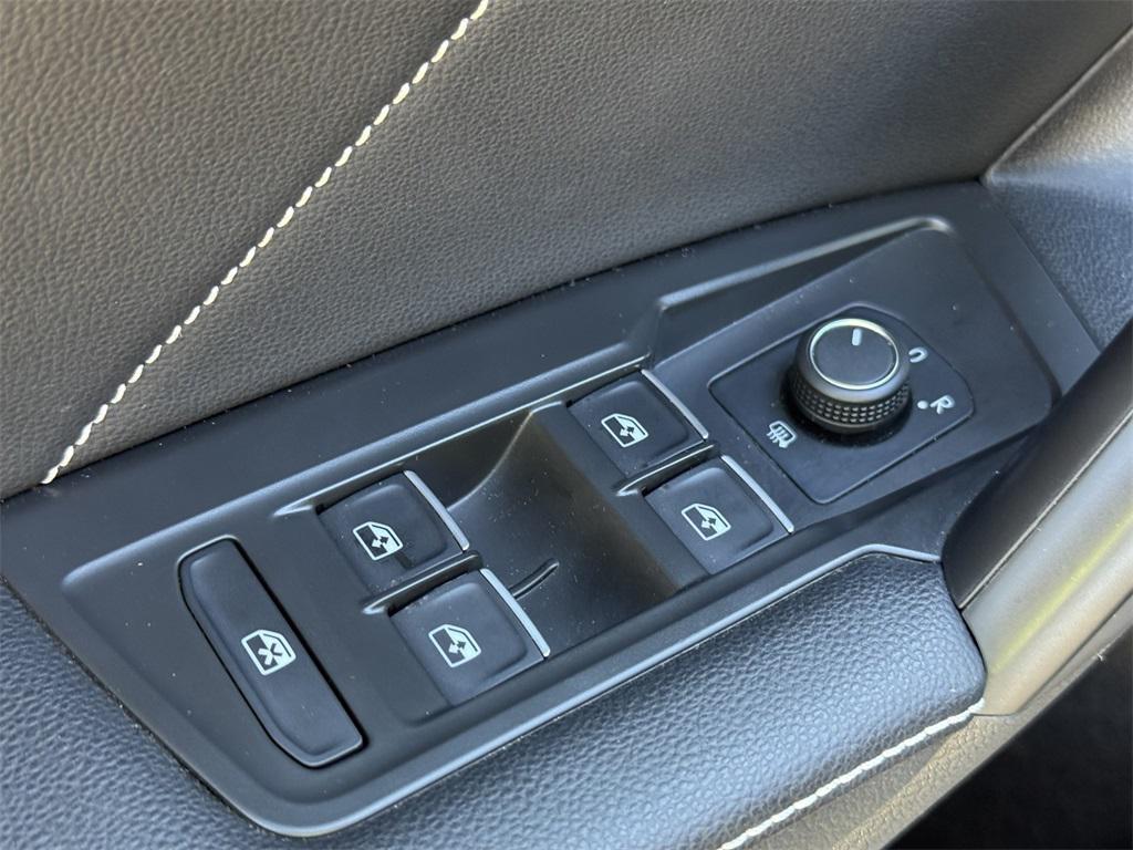 used 2022 Volkswagen Tiguan car, priced at $21,243