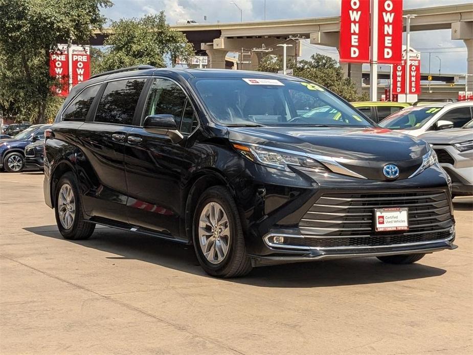 used 2023 Toyota Sienna car, priced at $46,997