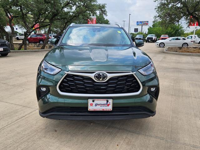 used 2023 Toyota Highlander car, priced at $38,868