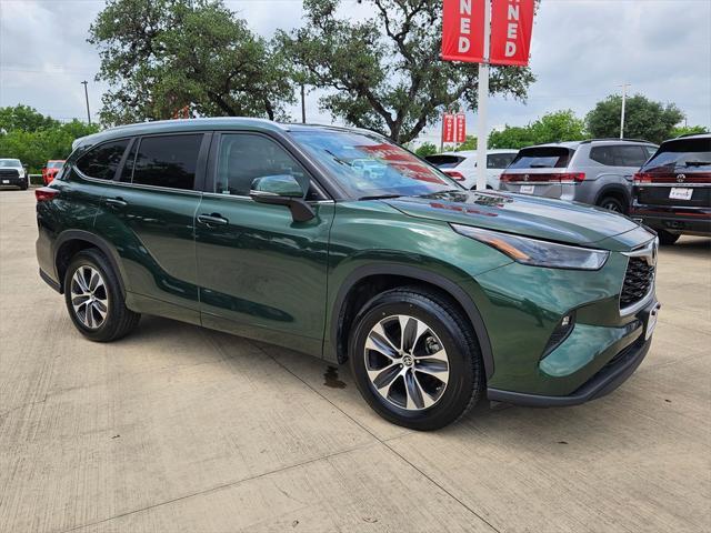 used 2023 Toyota Highlander car, priced at $38,868