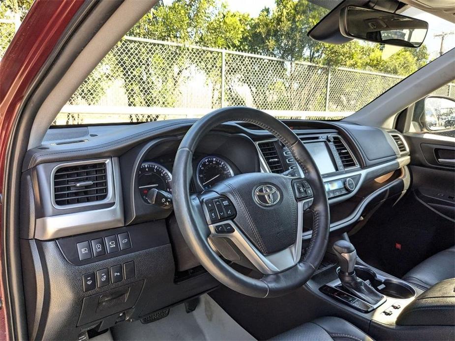 used 2019 Toyota Highlander car, priced at $27,840