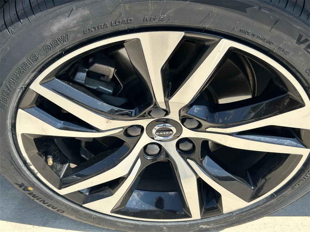 used 2024 Volvo S60 car, priced at $24,991