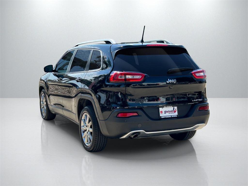 used 2018 Jeep Cherokee car, priced at $13,991