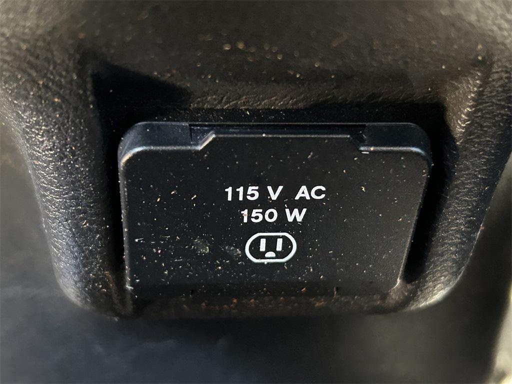 used 2018 Jeep Cherokee car, priced at $13,991