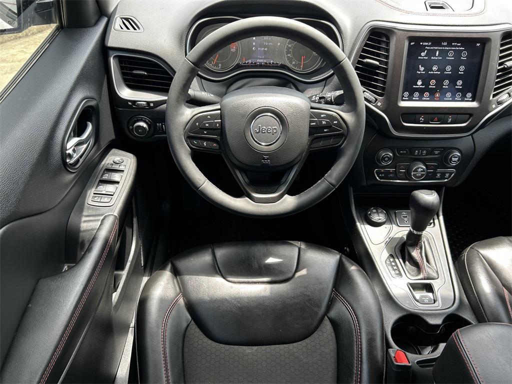 used 2022 Jeep Cherokee car, priced at $24,221