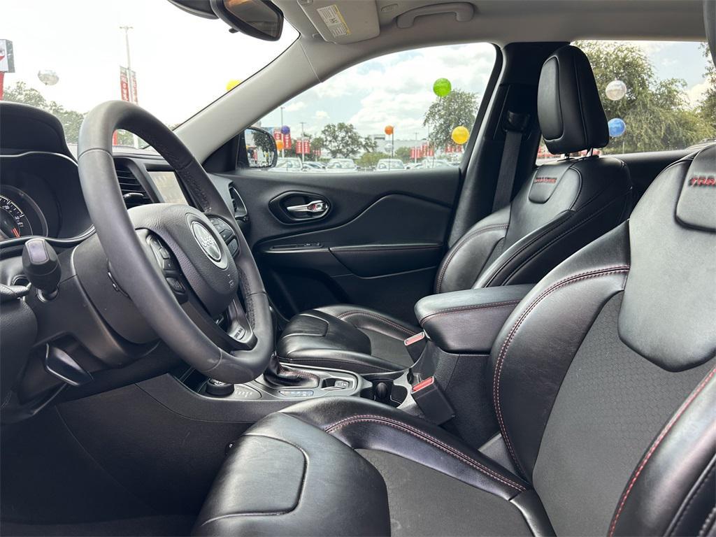 used 2022 Jeep Cherokee car, priced at $24,221