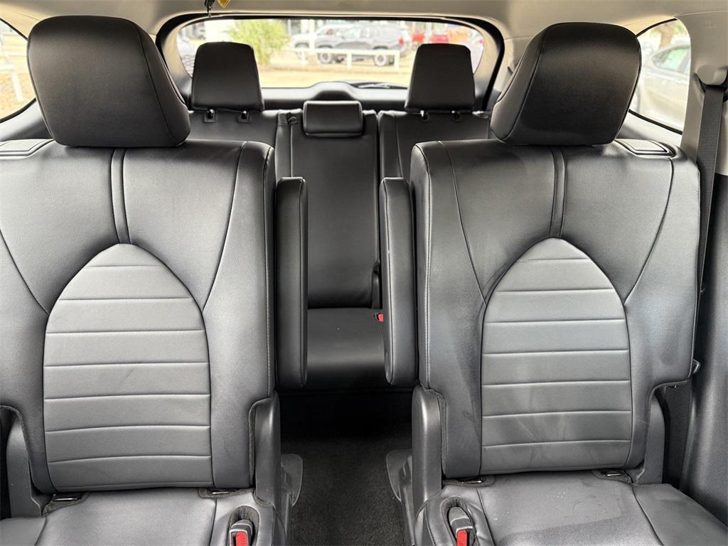 used 2025 Toyota Highlander car, priced at $42,573