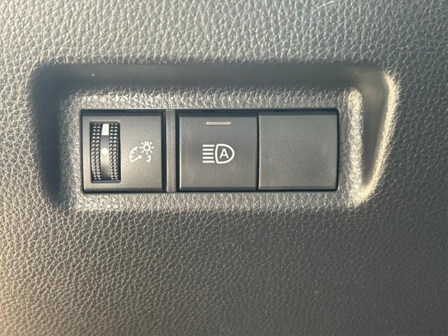 used 2024 Toyota RAV4 Hybrid car, priced at $33,991