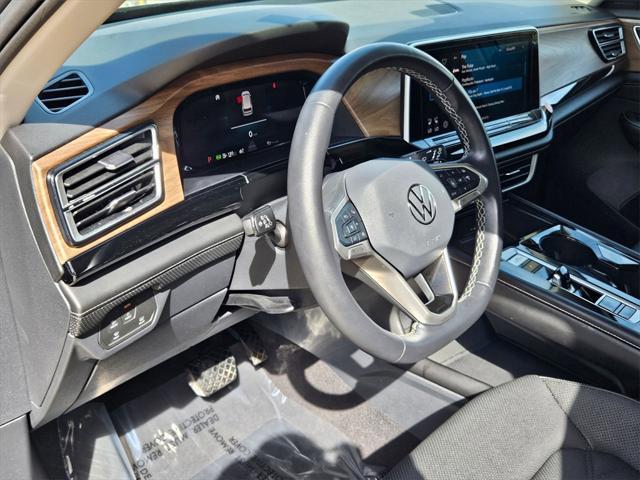 used 2024 Volkswagen Atlas car, priced at $35,444