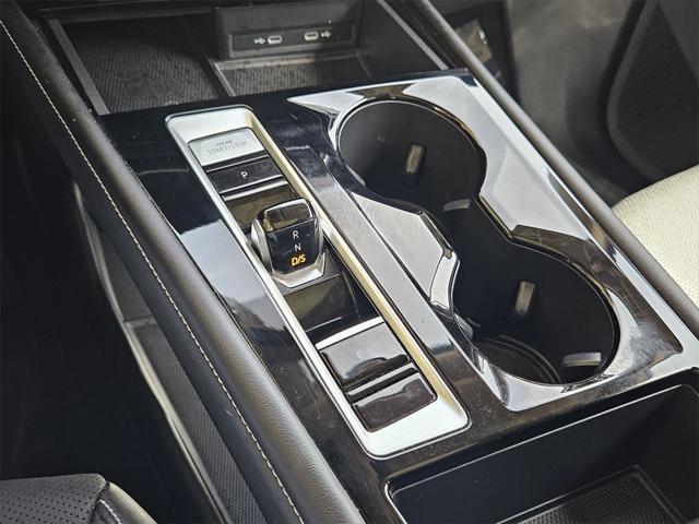 used 2024 Volkswagen Atlas car, priced at $35,444