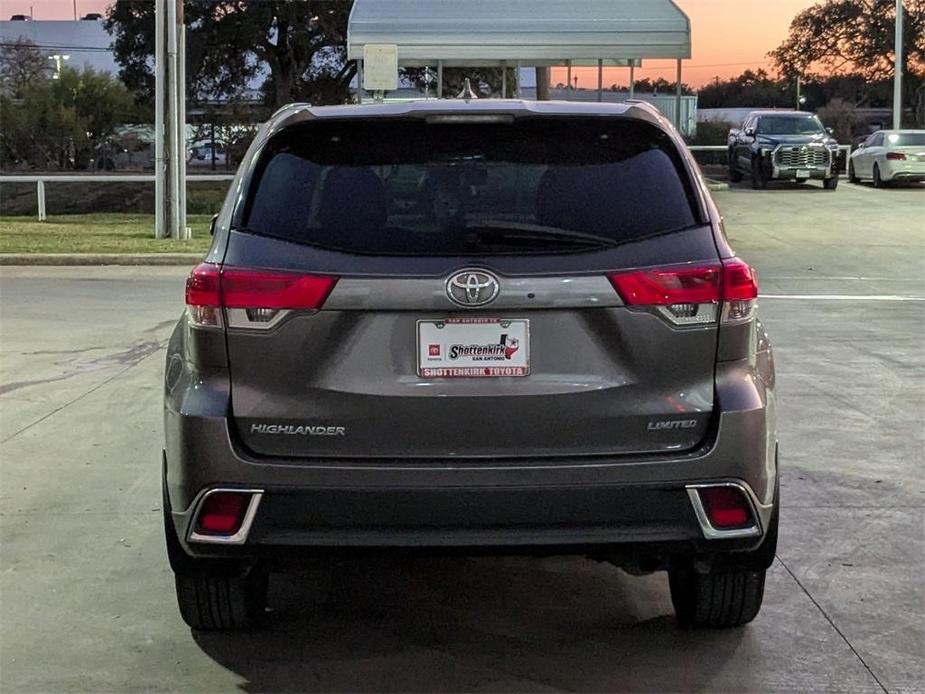 used 2018 Toyota Highlander car, priced at $23,900