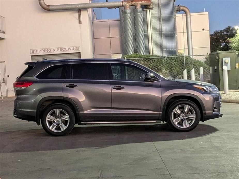 used 2018 Toyota Highlander car, priced at $23,900