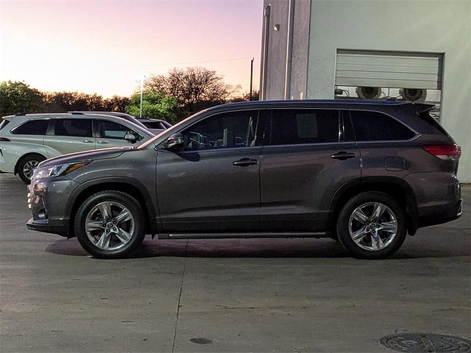 used 2018 Toyota Highlander car, priced at $23,900