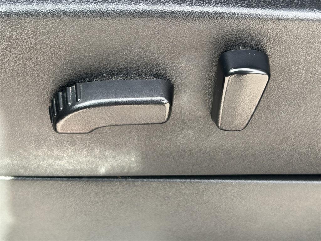 used 2023 Nissan Frontier car, priced at $28,991