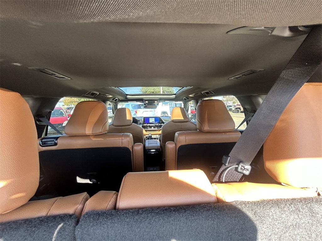 new 2026 Toyota Highlander car, priced at $56,404