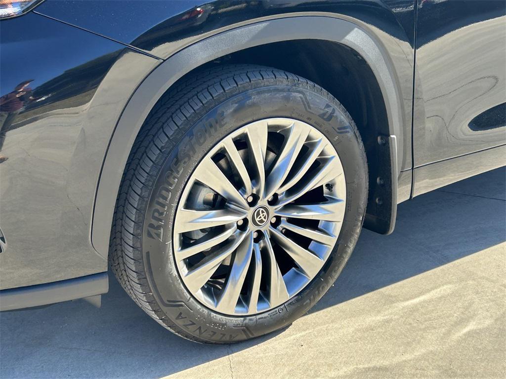 new 2026 Toyota Highlander car, priced at $56,404